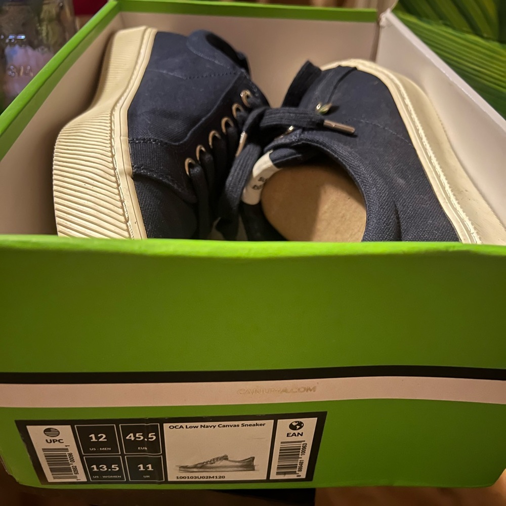 NIB Navy Cariuma size 12 men's OCA low canvas sneaker - Picture 12 of 16
